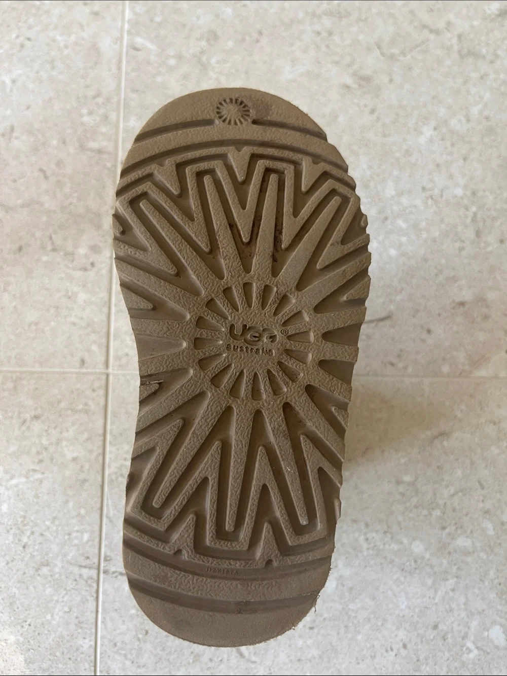 UGG Chestnut Suede Classic Short Boot